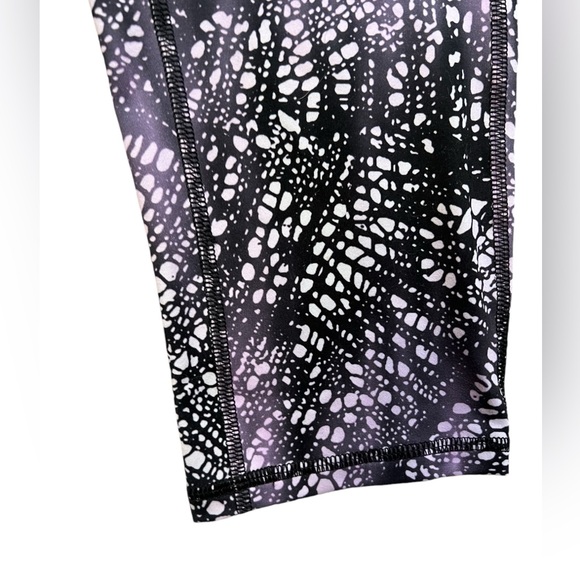 NWT Champion DuoDry Capri Length Leggings Size M - Picture 4 of 5